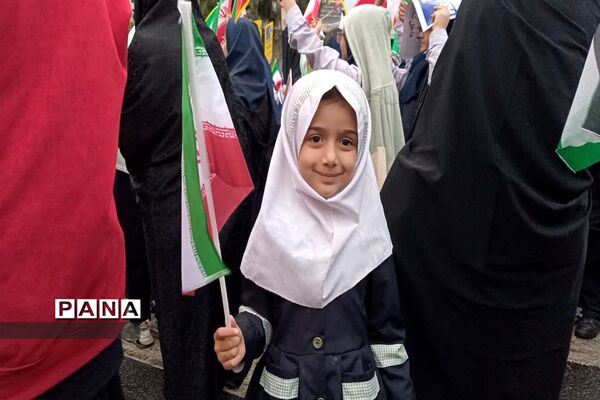 راهپیمایی ۱۳ آبان در شهرستان ورامین