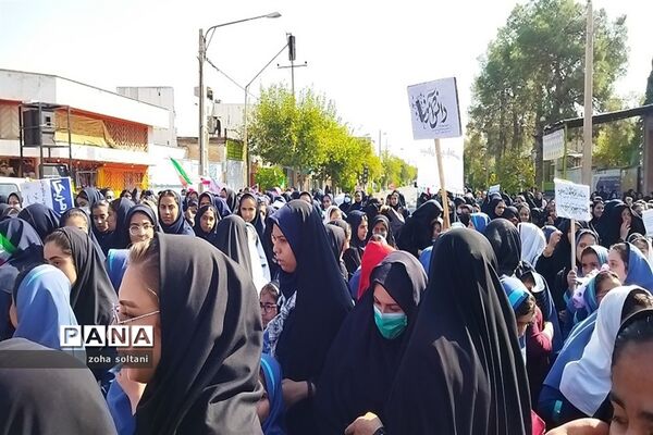 راهپیمایی 13 آبان در سروستان