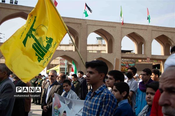 یوم الله سیزده آبان در یزد