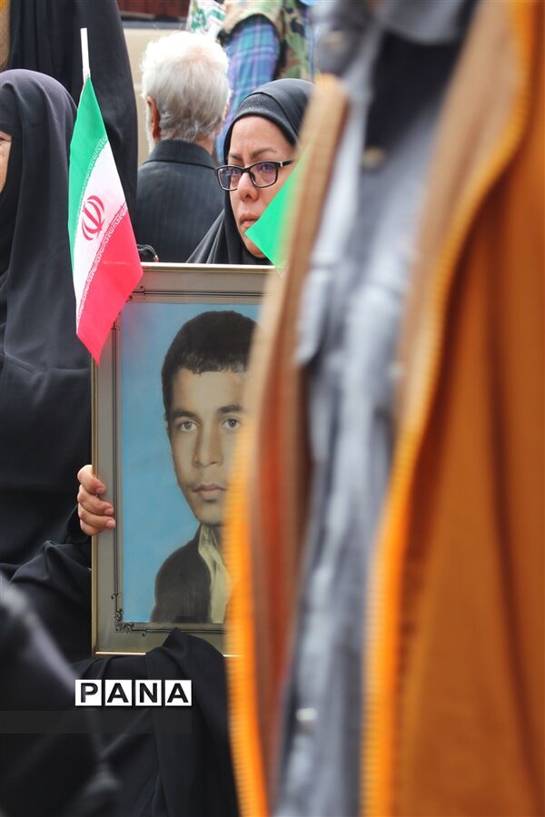 راهپیمایی ۱۳آبان در زنجان