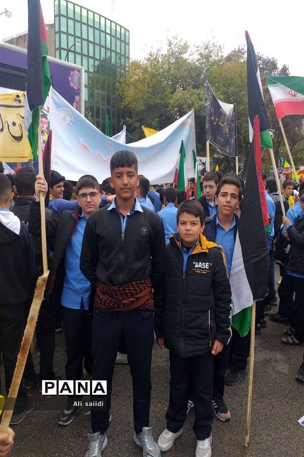 راهپیمایی ۱۳ آبان در بجنورد