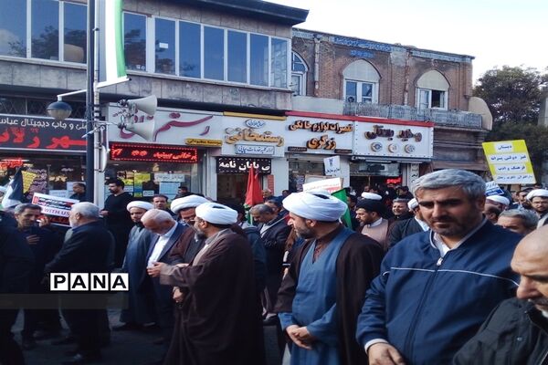 حضور تشکل‌های دانش‌آموزی در راهپیمایی ۱۳آبان