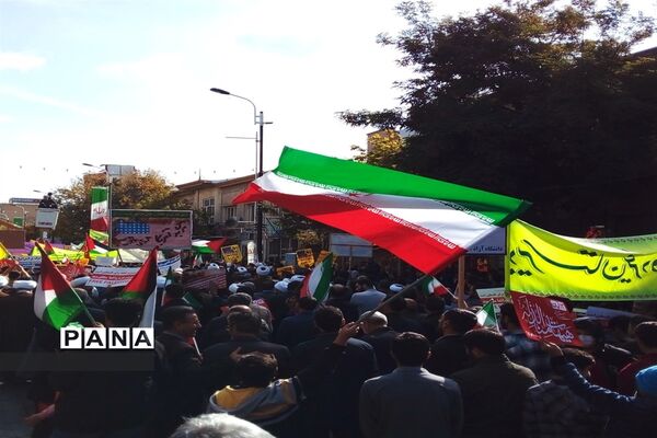 حضور تشکل‌های دانش‌آموزی در راهپیمایی ۱۳آبان
