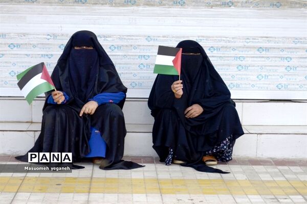 راهپیمایی ۱۳ آبان در رودان