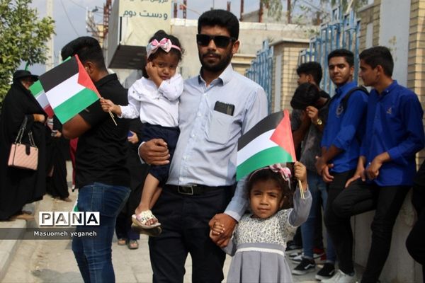 راهپیمایی ۱۳ آبان در رودان