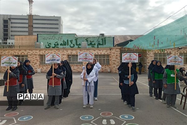 برگزاری مراسم المپیاد ورزشی و 13آبان در دبیرستان شاهد فاطمیه (س)