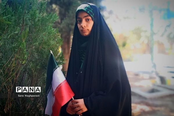 راهپیمایی یوم الله ۱۳ آبان با حضور گسترده مسئولان و دانش‌آموزان منطقه درودزن