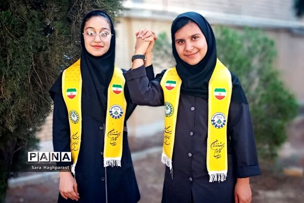 راهپیمایی یوم الله ۱۳ آبان با حضور گسترده مسئولان و دانش‌آموزان منطقه درودزن