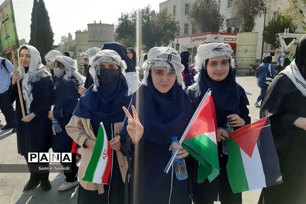 دانش‌آموزان و فرهنگیان بار دیگر در 13 آبان ماه حماسه آفریدند