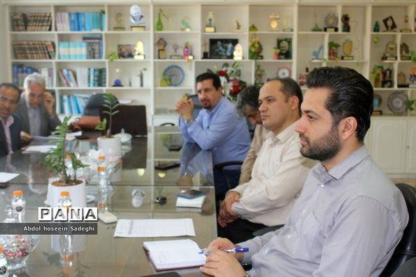 جلسه هماهنگی و برنامه‌ریزی دوره کشوری تبیین برنامه‌های مشاوره در بوشهر