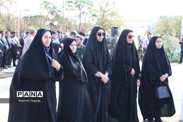 راهپیمایی ۱۳ آبان ماه روز دانش‌آموز