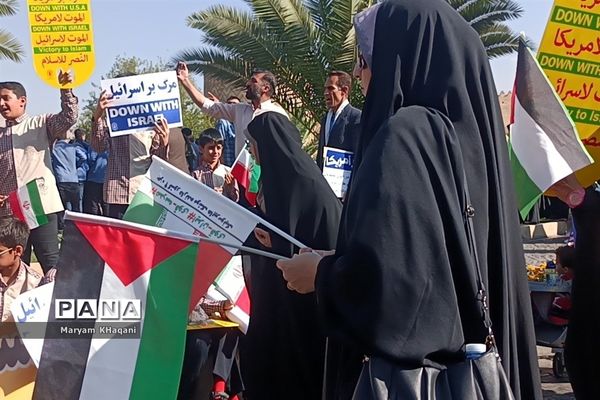 تجمع بزرگ ضد استکباری دانش‌آموزان در شیراز