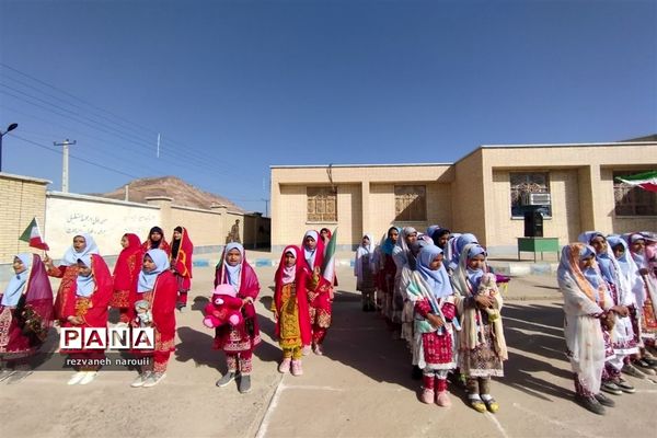 شکوه حضور مردم بزمان در راهپیمایی۱۳ آبان