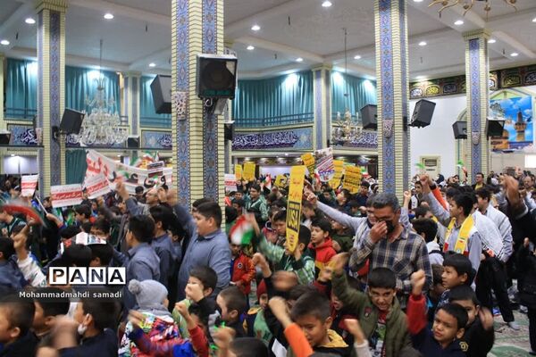 تجمع دانش‌آموزان انقلابی در مسجد جامع دلیجان