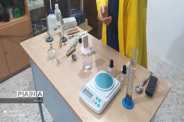 حضور دانش‌آموزان مدرسه  شهدای طغان  در پژوهش سرای ابوریحان جوادآباد