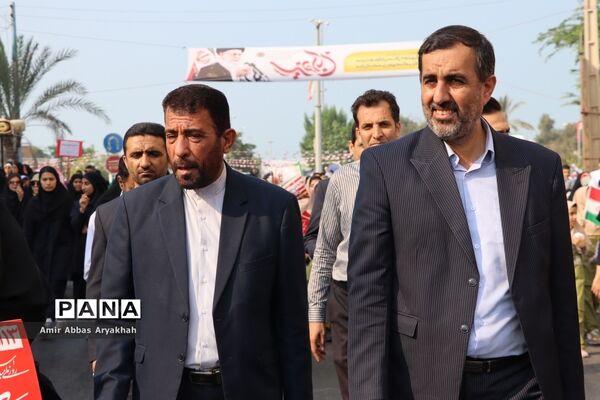 13 ابان در بوشهر