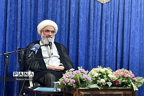 دیدار فرماندهان واحدهای مقاومت پیشگام با نماینده ولی فقیه در استان و امام جمعه بوشهر