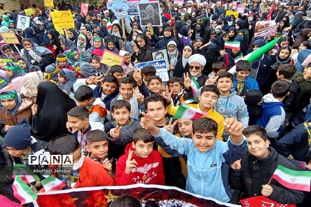 راهپیمایی 13 آبان روز دانش‌آموز در شهرستان فردیس