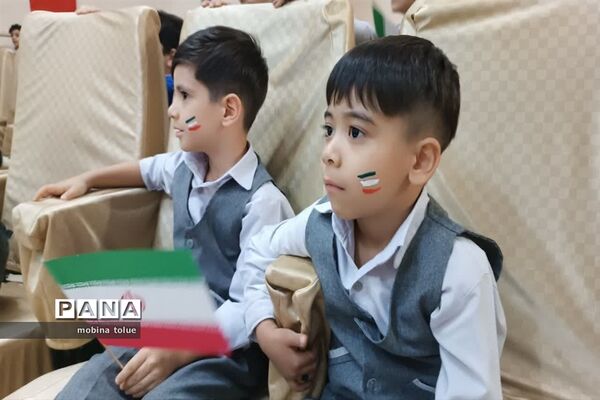 مراسم گرامیداشت هفته دانش‌آموز در مدرسه برهان علم
