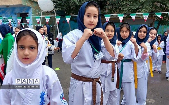 برنامه‌های شاد و مهیج در مدرسه باعث تخلیه انرژی دانش‌آموزان می‌شود