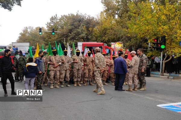 راهپیمایی مردم نیشابور در روز ۱۳ آبان