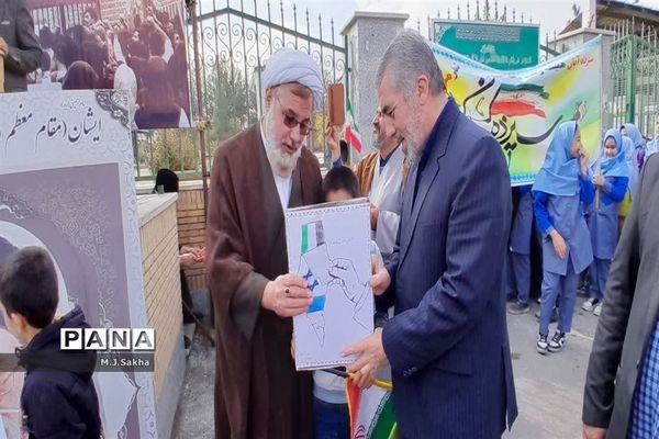 تجدید میثاق مردم جعفریه قم با آرمان‌های انقلاب در راهپیمایی13 آبان