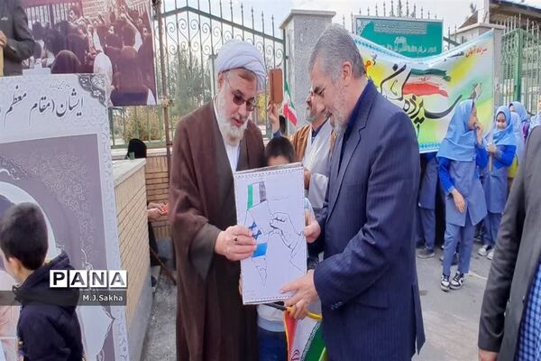 تجدید میثاق مردم جعفریه قم با آرمان‌های انقلاب در راهپیمایی13 آبان