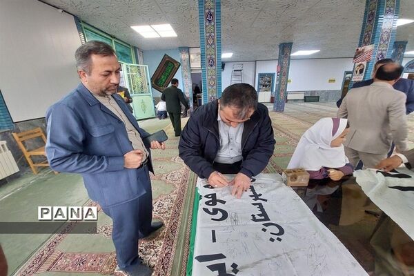 حضور دانش‌آموزان طارمی در راهپیمایی ۱۳آبان