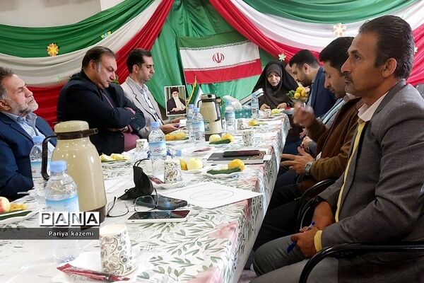 جلسه هم‌اندیشی و هماهنگی مدیران متوسطه دوم در آموزش و پرورش رودهن
