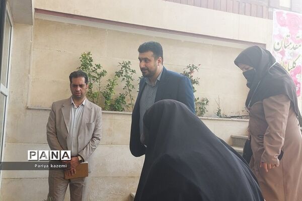 جلسه هم‌اندیشی و هماهنگی مدیران متوسطه دوم در آموزش و پرورش رودهن