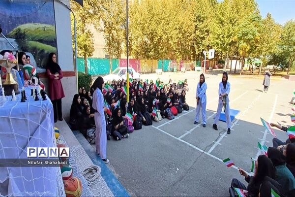 برگزاری المپیاد ورزشی در دبیرستان عصمت صفادشت