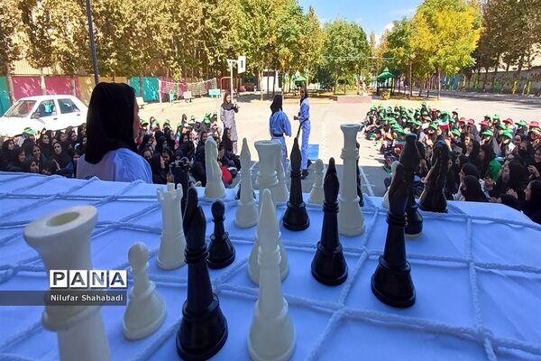 برگزاری المپیاد ورزشی در دبیرستان عصمت صفادشت