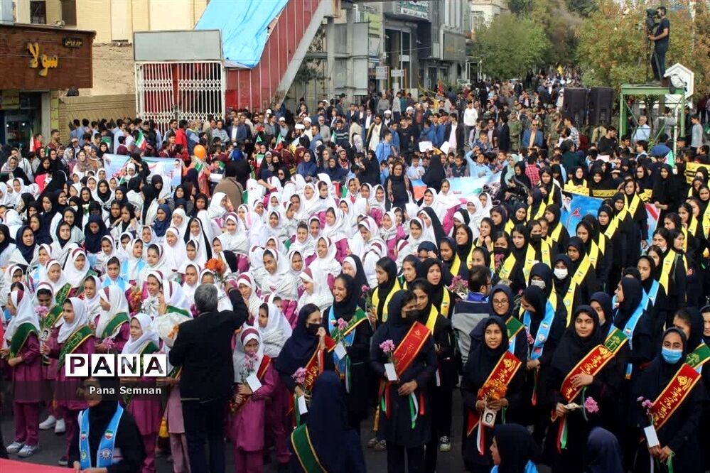 کودکان و نوجوانان انقلابی روحیه دشمن‌ستیزی و مبارزه‌گری با ظالمان دارند