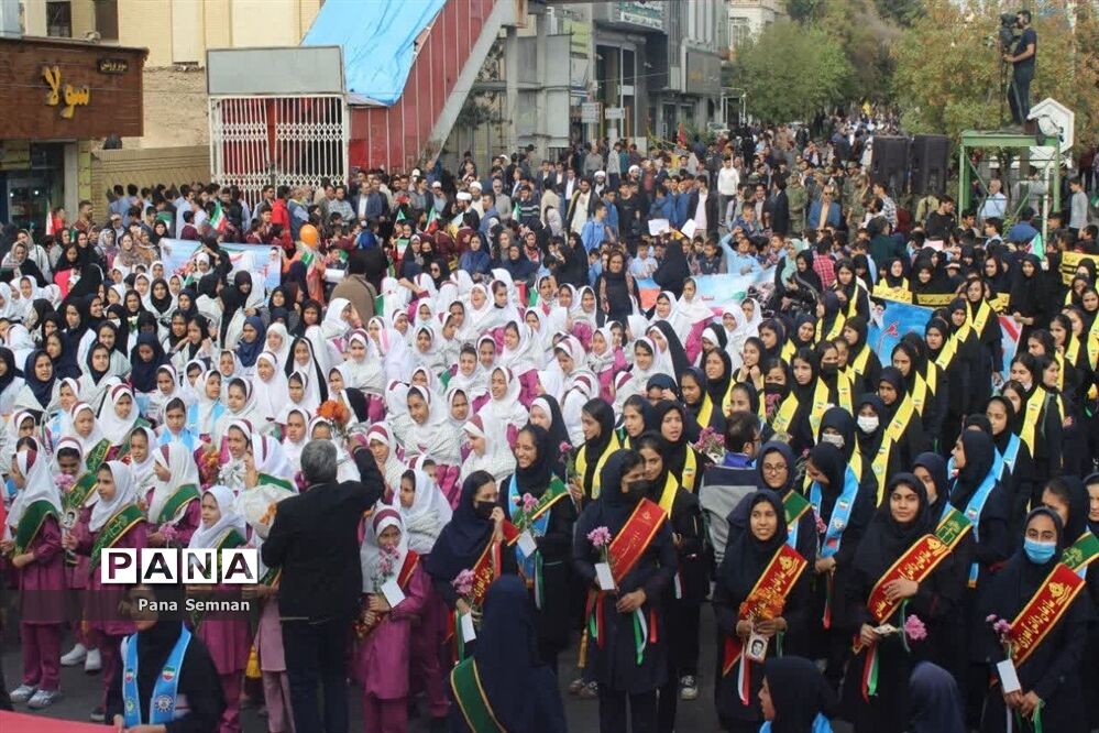 کودکان و نوجوانان انقلابی روحیه دشمن‌ستیزی و مبارزه‌گری با ظالمان دارند