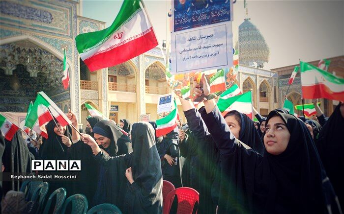 تجدید میثاق دختران شیرازی با شهیدان