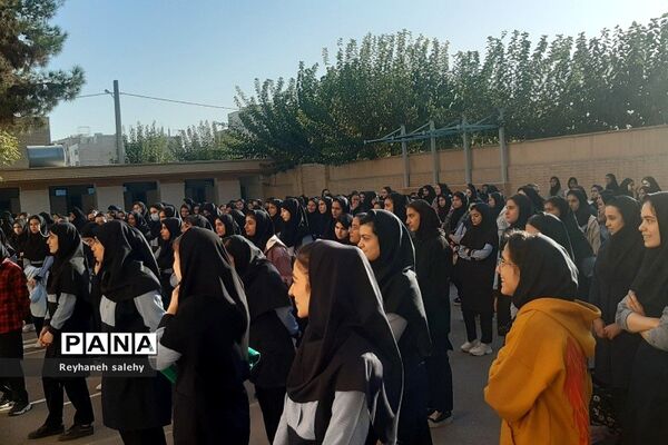 پویش‌نوجهان با شعار رویداد نوجهان تلنگری برای دانش‌آموزان، در دبیرستان ولایت بهارستان 2