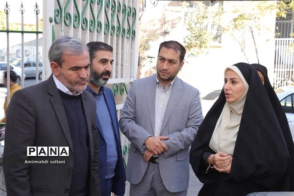 بازدید مدیرکل آموزش و پرورش آذربایجان شرقی از فعالیت‌های سازمان دانش‌آموزی
