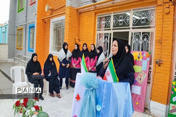 نواختن زنگ فرهنگ عمومی در دبیرستان شاهد مطهره کاشمر