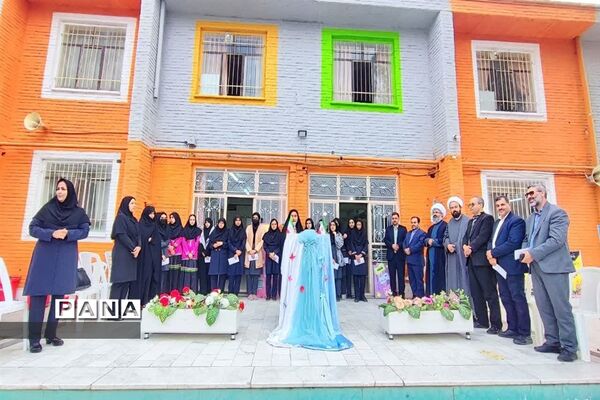 نواختن زنگ فرهنگ عمومی در دبیرستان شاهد مطهره کاشمر