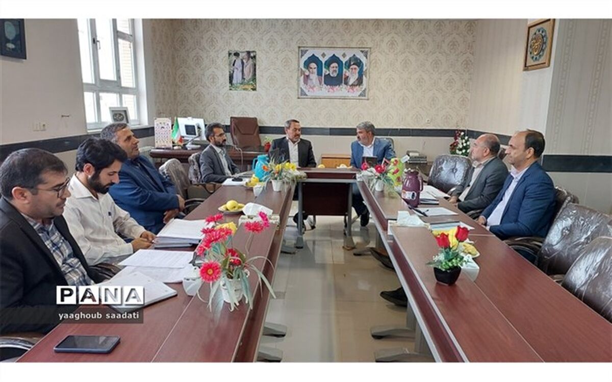 بررسی عملکرد یک ساله آموزش و پرورش شهرستان فیروزه