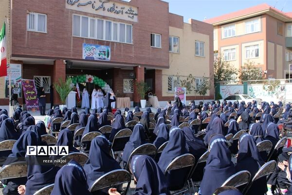 زنگ استکبار ستیزی در آموزشگاه فرزانگان ناحیه یک بهارستان