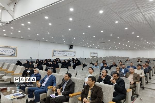 نشست مدیران مدارس خلیل‌آباد جهت تشریح برنامه‌های پرورشی
