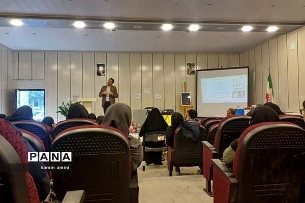 نشست جهاد تبیین بسیج فرهنگیان آموزش و پرورش رودهن