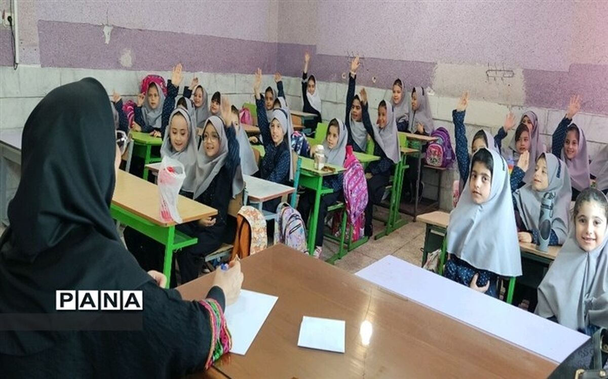 معلم باید لبریز از عشق و علاقه باشد