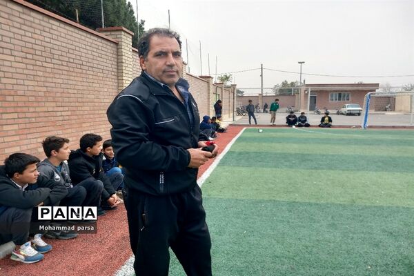 برگزاری مسابقه دانش‌آموزی در دبیرستان شهید طباطبایی جوادآباد