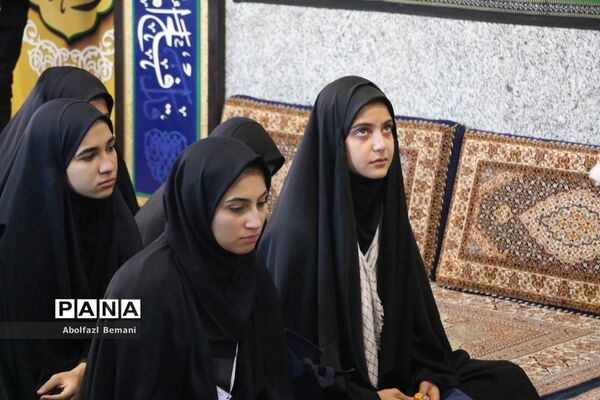 اعزام نخستین کاروان راهیان نور دانش‌آموزی قم به مناطق عملیاتی جنوب