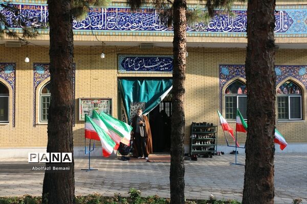 اعزام نخستین کاروان راهیان نور دانش‌آموزی قم به مناطق عملیاتی جنوب