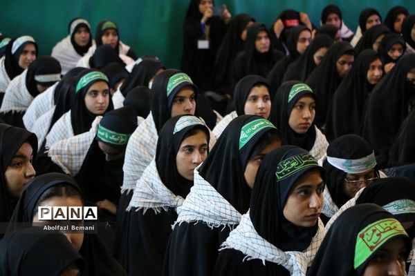 اعزام نخستین کاروان راهیان نور دانش‌آموزی قم به مناطق عملیاتی جنوب