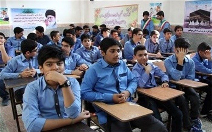 آموزش حقوقی و اقتصادی به دانش‌آموزان مانعی برای جلوگیری از  بروز جرائم شغلی آینده