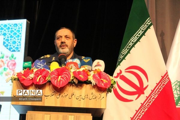 دومین یادواره شهدای دانش‌آموز شهر تهران با عنوان از مدرسه تا آسمان